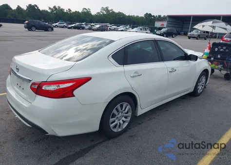 2017 Nissan Altima 2.5/S/Sv/Sl/Sr z USA, uszkodzony, nr VIN 1N4AL3AP6HC479999